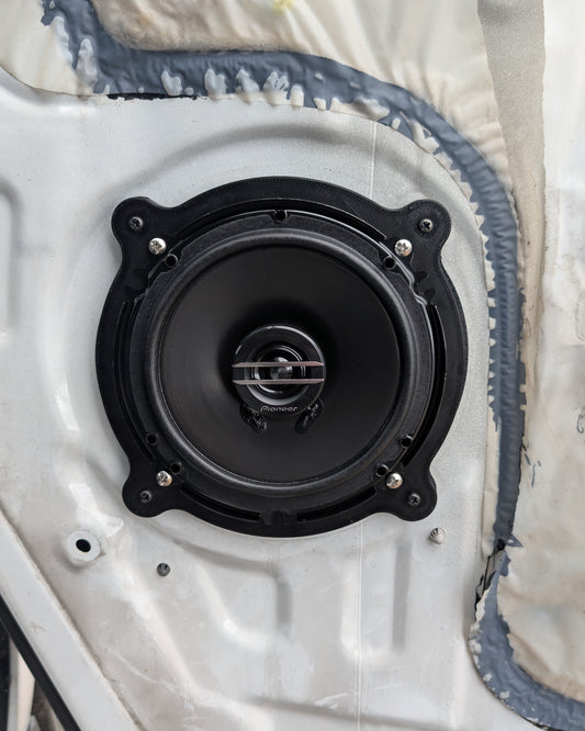 Hyundai iLoad / Staria / iMax 6.5" Front Door Speaker Adapter Plates (Pair) with Anti-Vibration TPU Gaskets