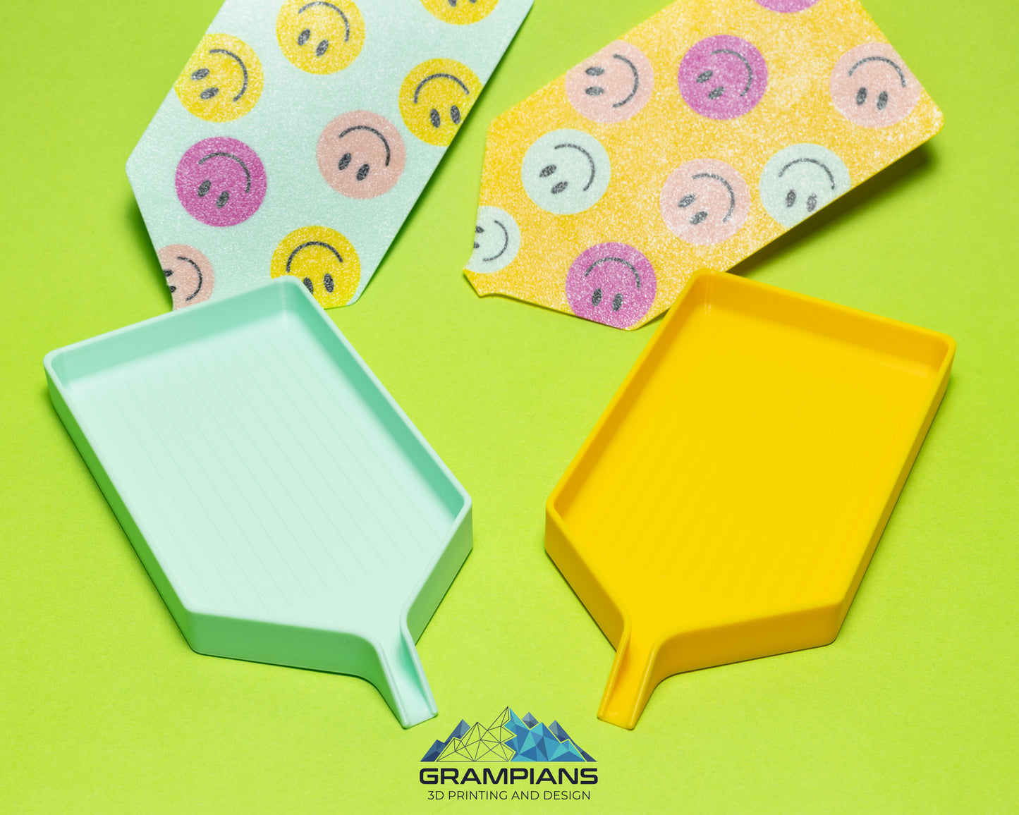 Smiley Face Dot Art Diamond Dotz sorting tray